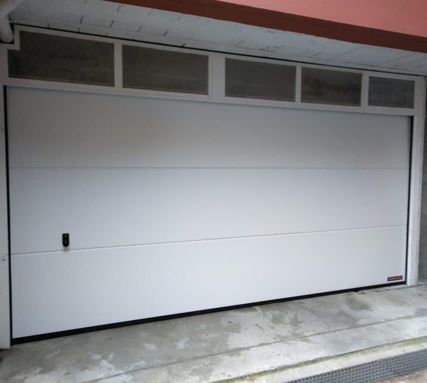 Puerta de garaje enrollables en Vigo