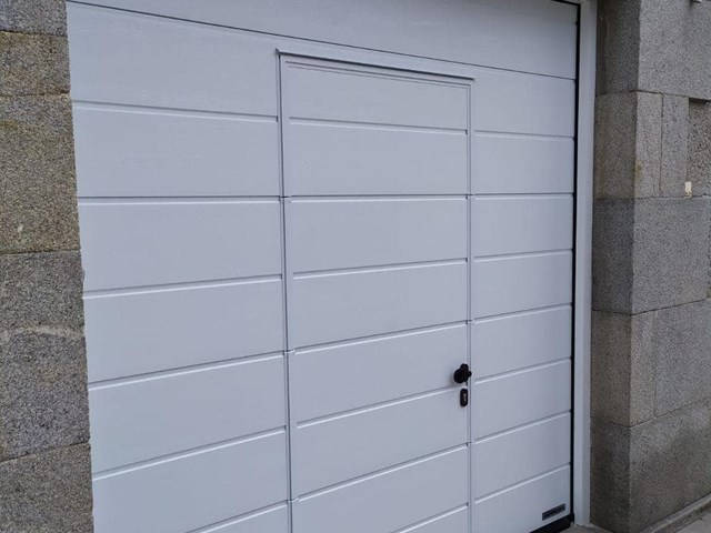 ¿Cómo añadir un automatismo a su puerta de entrada sin cambiar toda la instalación?