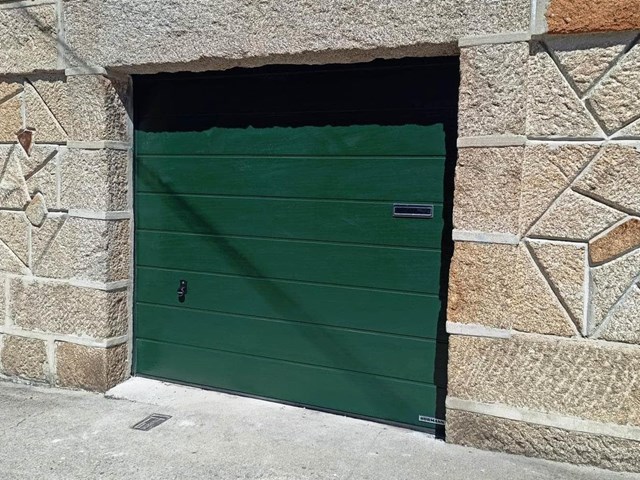 Instalación de puertas de garaje Hörmann en Vigo