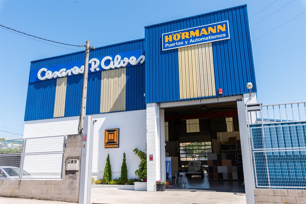 Protege tu nave industrial con las puertas Hörmann