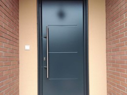 puerta entrada vivienda Thermo 46  RAL 7016