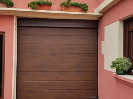 puerta Seccional Renomatic -modelo Decocolor Dark Oak