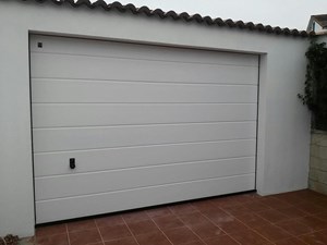 Puertas de garaje seccionales: ¿qué ventajas tienen?